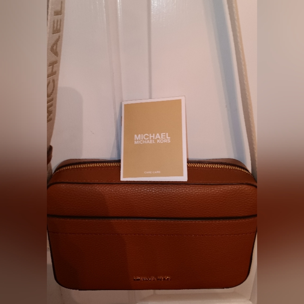 Michael Kors Crossbody Bag - Picture 7 of 16